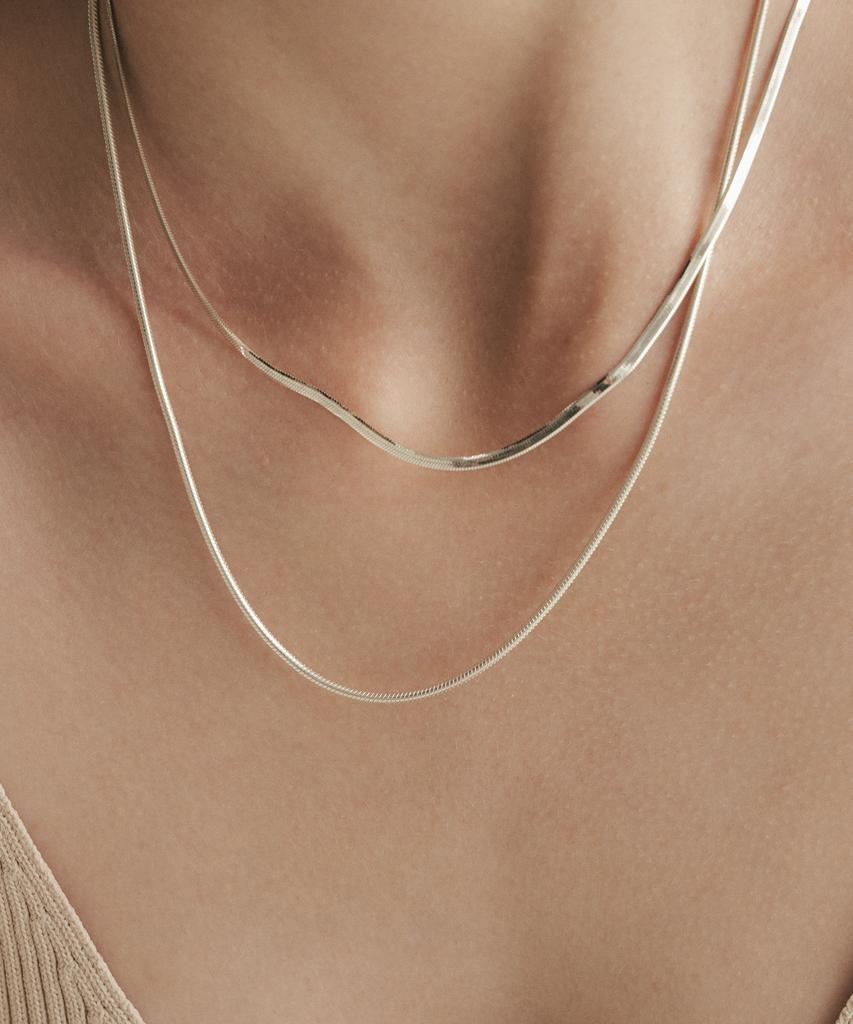 Ound Flat Snake Chain Necklace