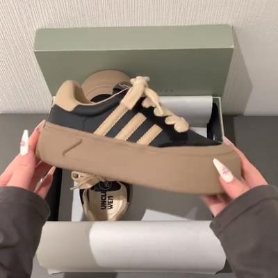 Dexun ausländischer Stil Maillard Plattform 2025 neue Winter-Freizeitschuhe Low-Top Board Erhöhung Sport vielseitige Damenschuhe
