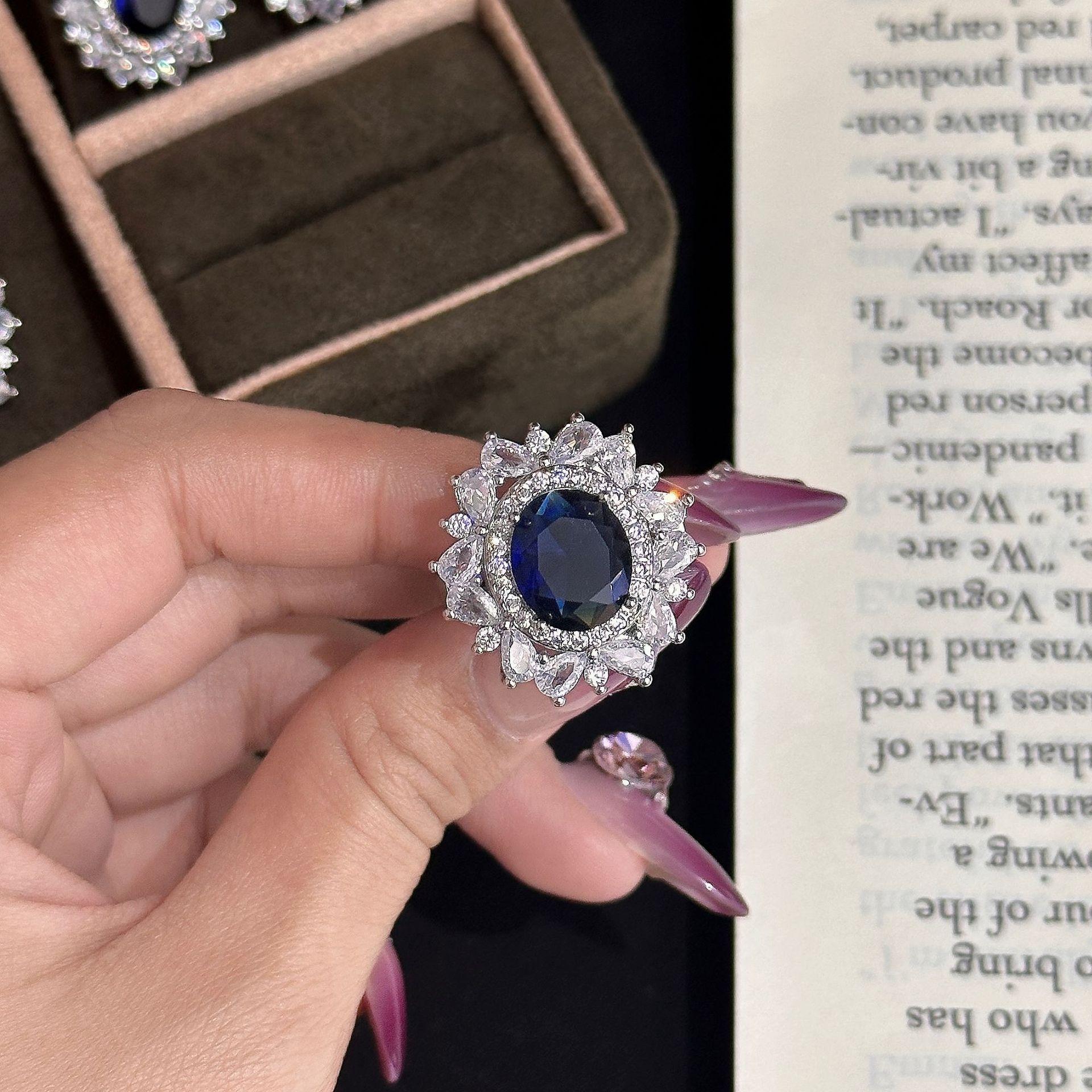 Популярное кольцо в ретро-стиле, серьги-гвоздики, разноцветный набор с драгоценными камнями, подвеска с имитацией синего шпинели, ожерелье.