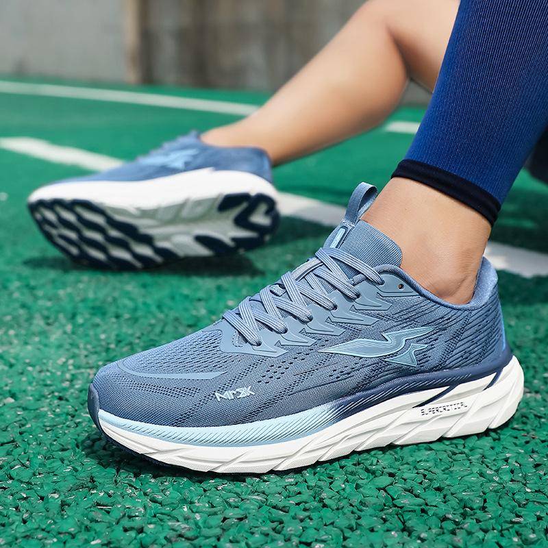Lightweight low-top soft-soled cushioning high-elastic sports shoes breathable mesh shoes comfortable running shoes