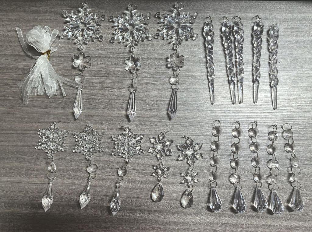 18-Piece Transparent Acrylic Icicle and Snowflake Christmas Ornaments Set