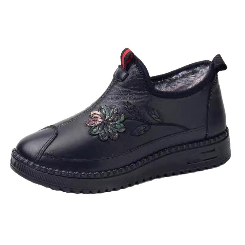 Winter 2025 New Velvet Warm and Comfortable Mother Shoes Waterproof and Non-slip In the Elderly One-pedal Cotton Shoes