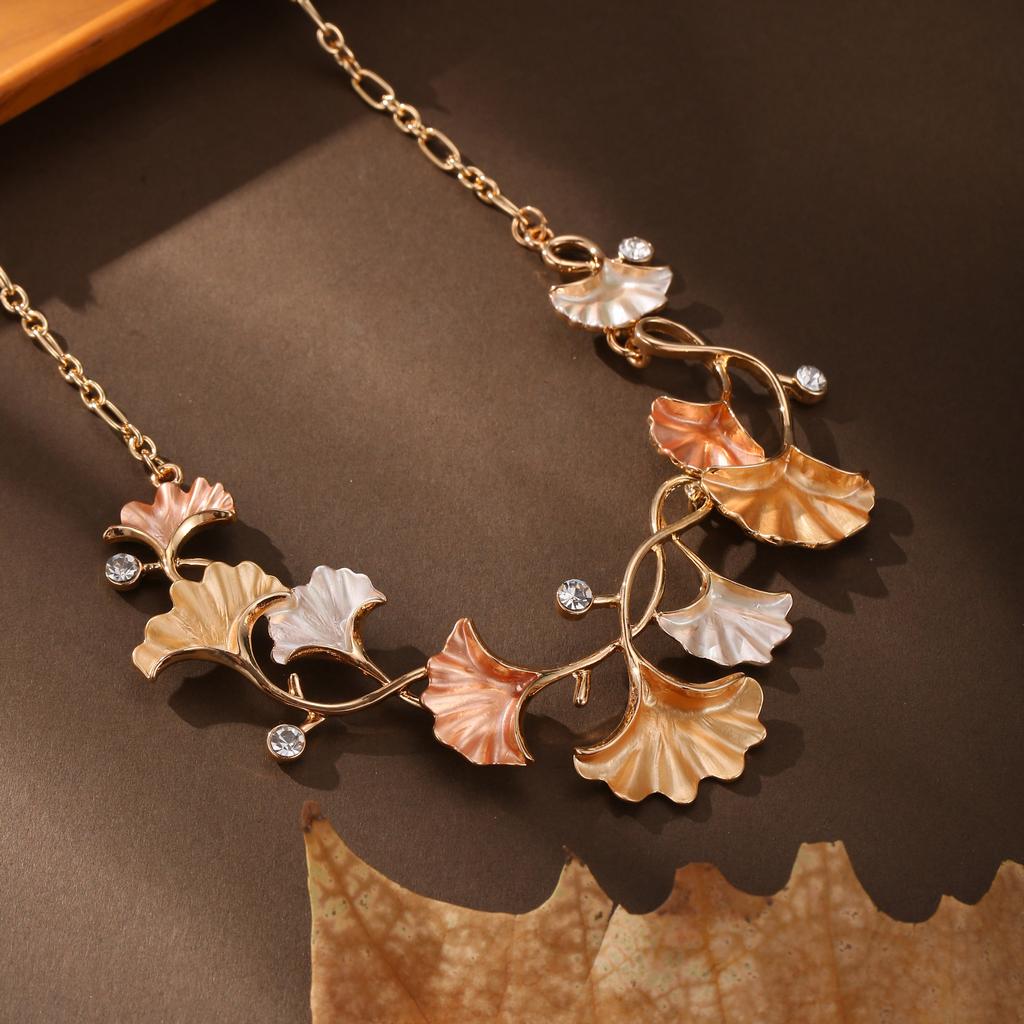 New Enamel Color Geometric Ginkgo Biloba Necklace Women's High Sense Irregular Ginkgo Biloba Necklace