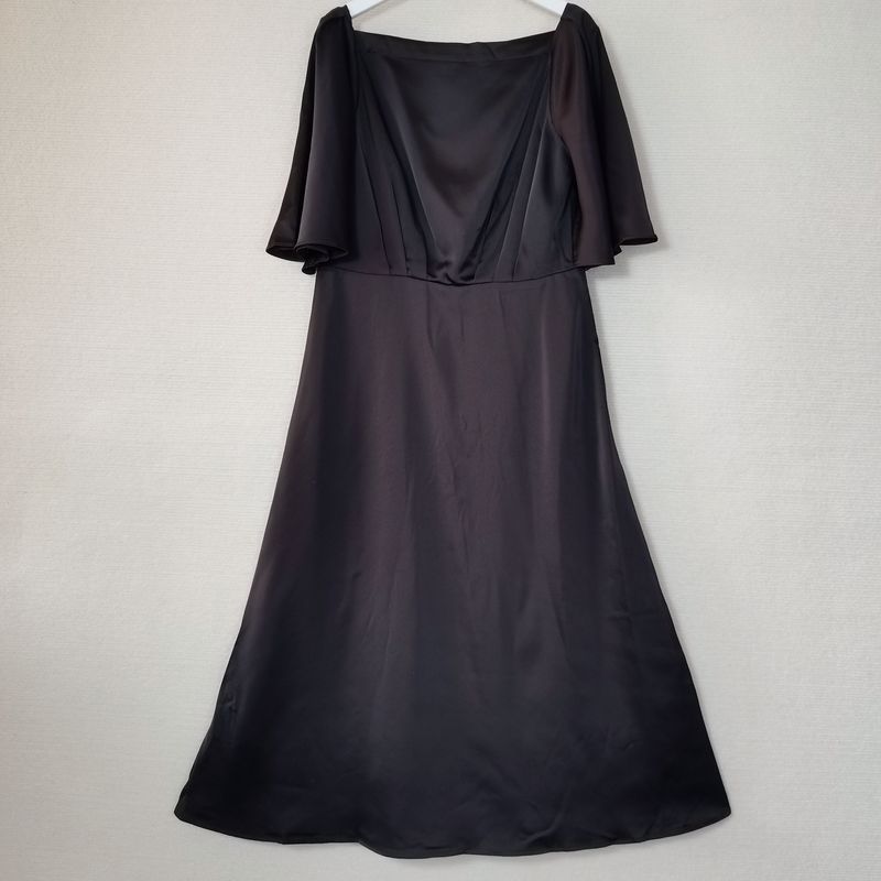 

Export Fashion Brand Cut Label Waist-Tight Flared Sleeve Half Sleeve Dress Acetate Accessible Luxury Fashionable Skirt Stylish Black Curry 10