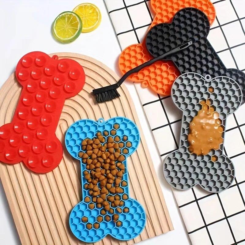 Bone-Shaped Silicone Dog Lick Pad - Relieve Boredom & Anxiety with Delicious Treats!
