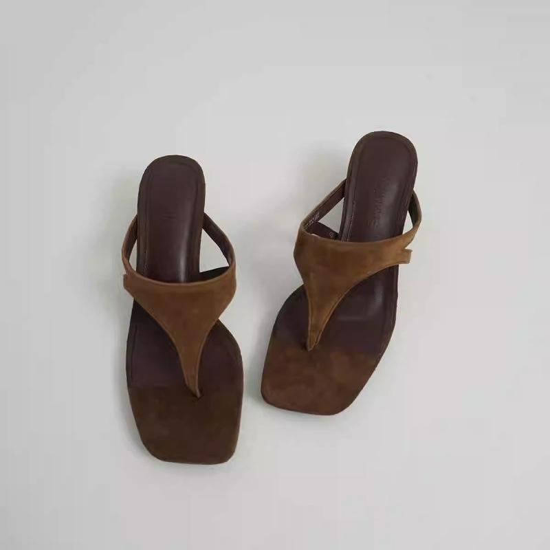 Vierkantkopf dünne Katze und französischer Nischendesigner neue vielseitige Flip-Flops Mode Vierkantkopf Halbsandalen Damen