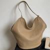 Niche Woven Bucket Bag Women's Autumn Large-capacity Casual High-value Commuting Shoulder Armpit Bag