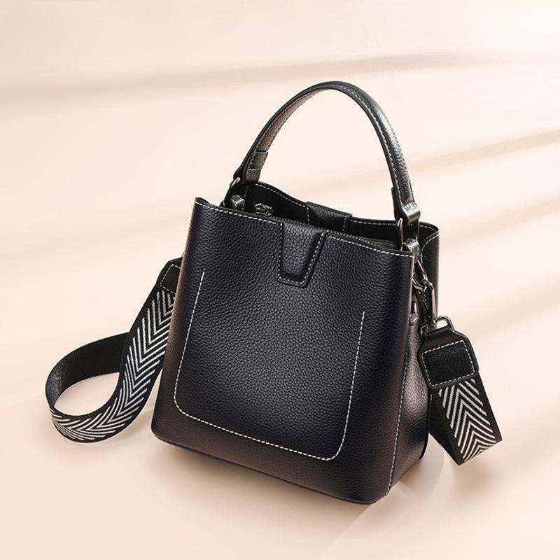 Fashi Bucket Bag, Simple Handbag, Leather Hundred Shoulder Crossbody Bag, Head Layer Cowhide Women's Bag