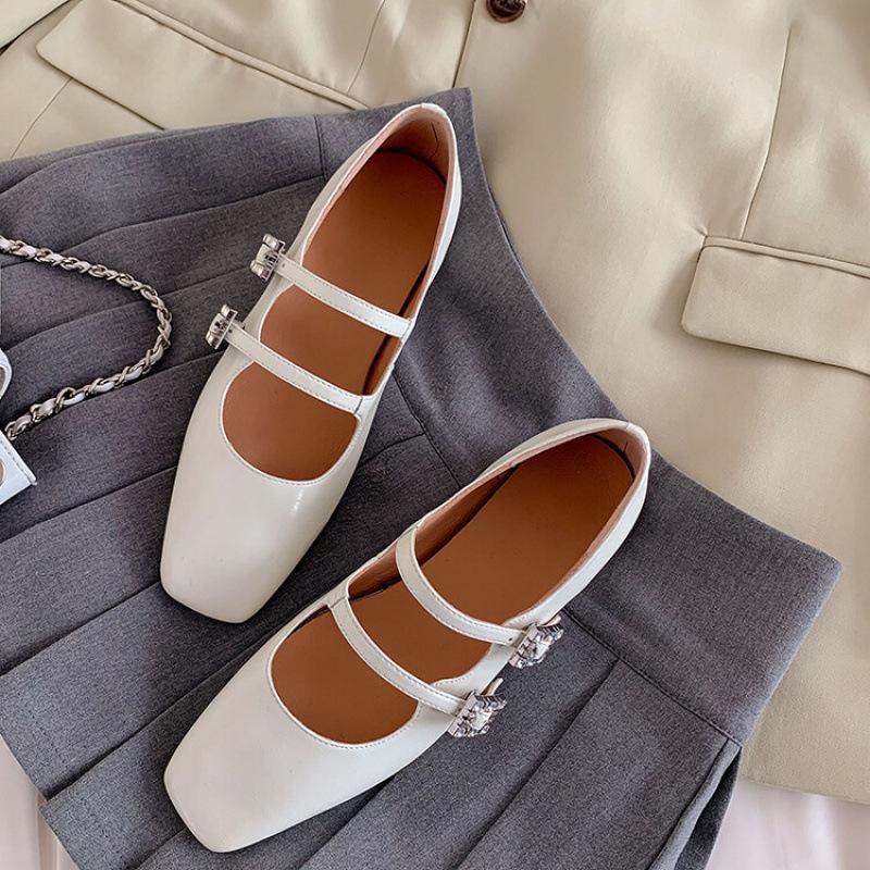 New leather fashion single shoes women's non-slip soft sole large size low heel square head buckle sheepskin women's shoes four seasons small leathe