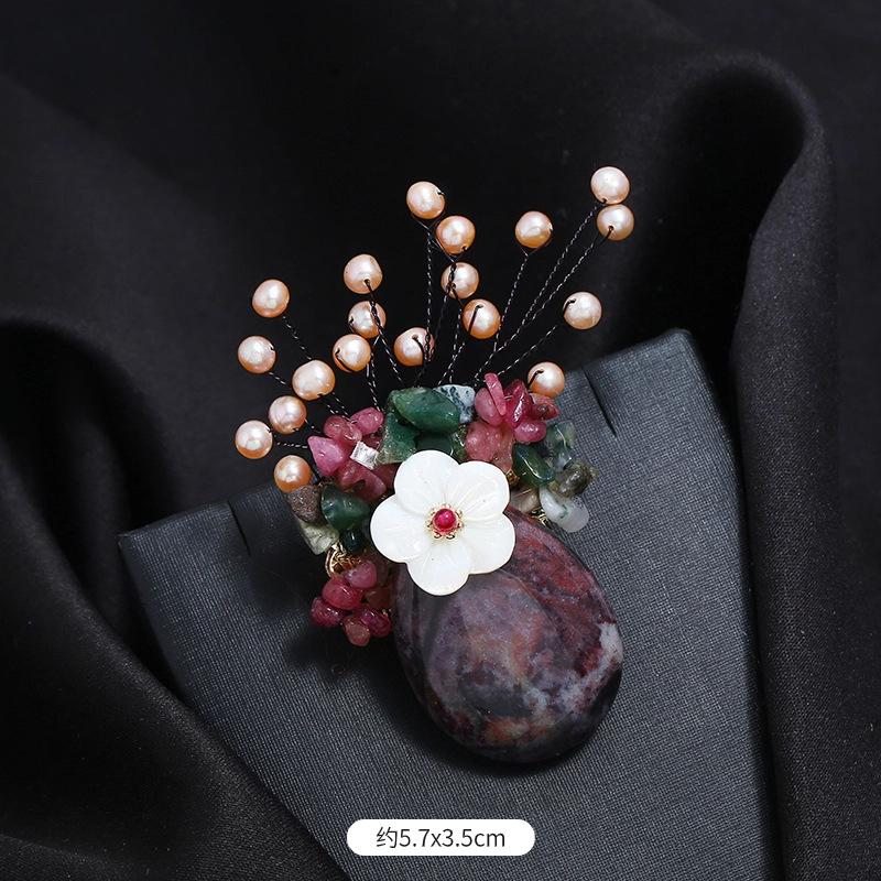 Original Heavy Handmade Natural Crystal Shell Corsage Women's Luxury Atmosphere Retro Elegant Brooch Jacket Coat Accessories