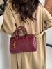 2025 Autumn/Winter Vintage Woven Women's Pillow Shoulder Bag