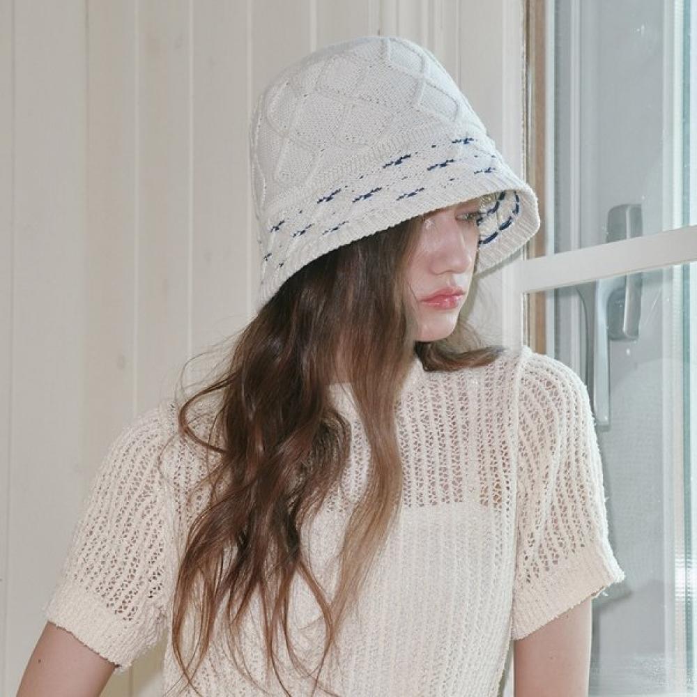 Allincomplete Dot Argyle Bucket Hat