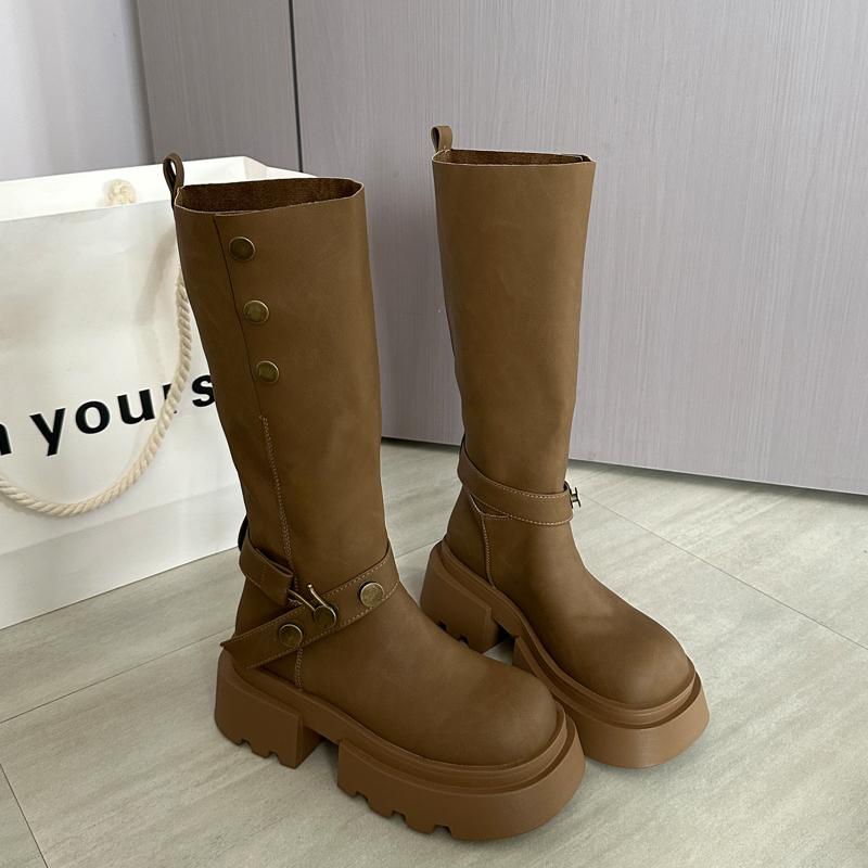 

Зимние винтажные ботинки на платформе с толстой подошвой, женские замшевые рыцарские высокие ботинки, лаконичные туфли с пряжкой на ремне, женские слипоны, облегающие, современные, длинные боты 35