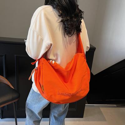 Fashion New Lazy Wind 2025 Large Capacity Dumpling Bag Versatile Shoulder Messenger Bag Women's Bag