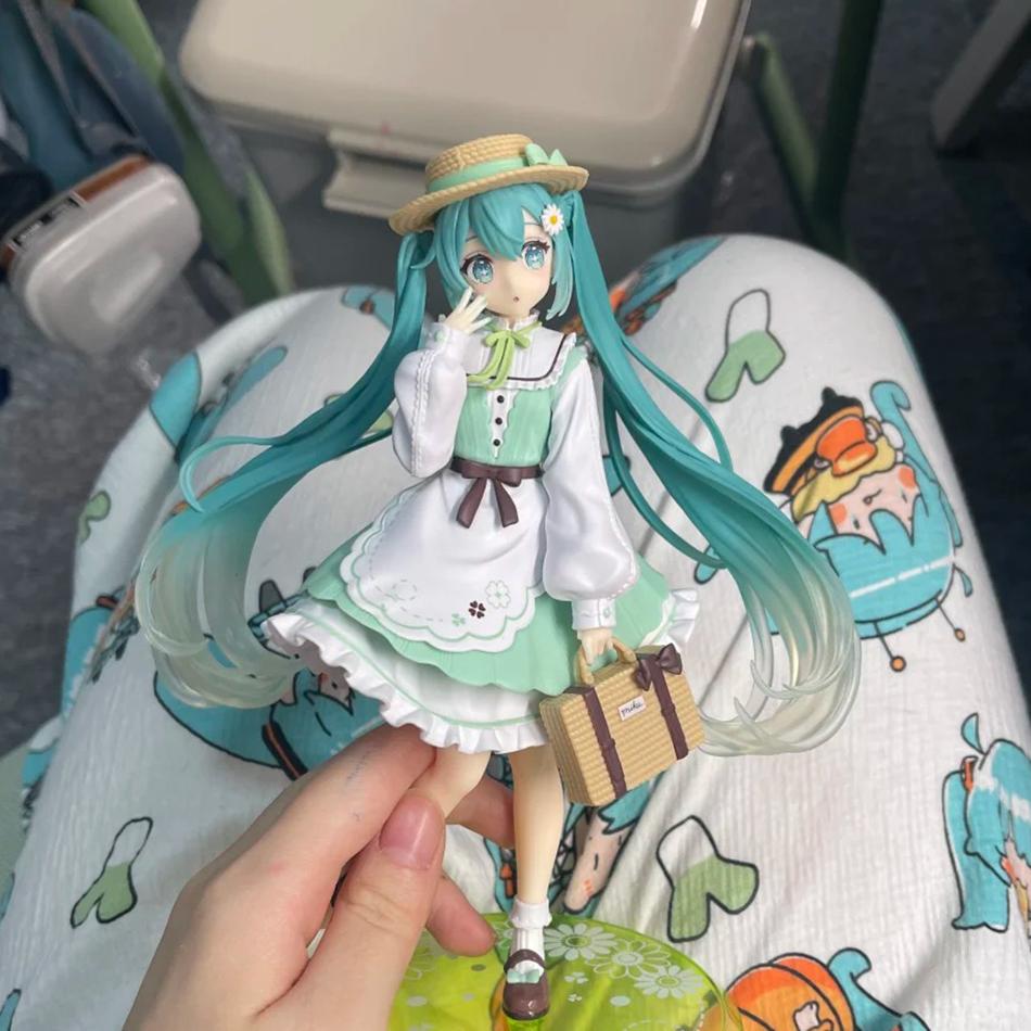 Anime Hatsune Miku Fashion Country Model Figure Pvc Action Figures Collection Model Classic Toys Kids
