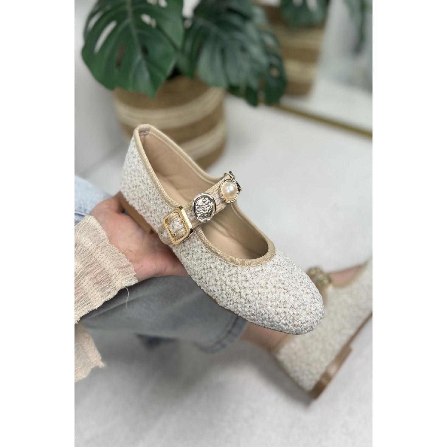 

Daily Women White Fly Flow Adjustable Tvit Fabric Light Fabric Light Comfortable Shoes 379 36 чорний