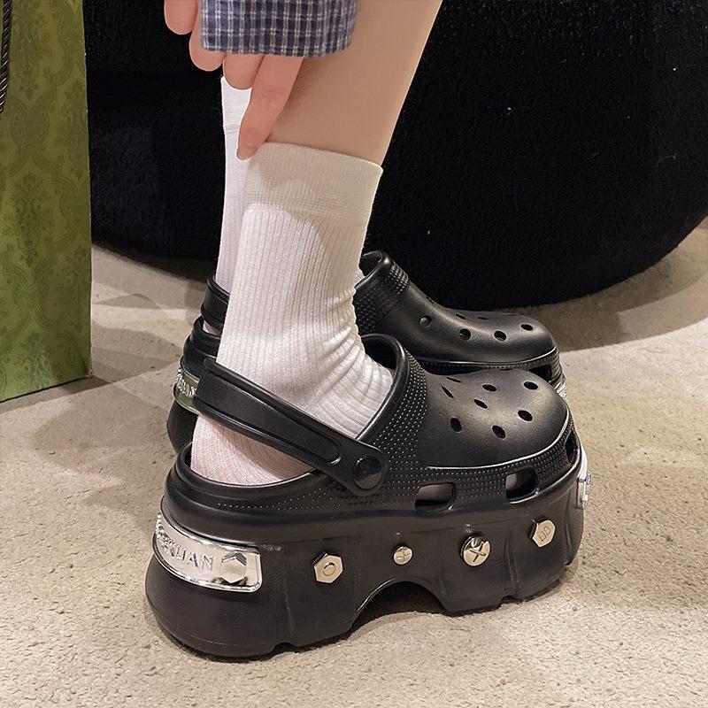 Thick-soled Hole Shoes Women's New Summer Versatile Outer Wear Non-slip Beach Shoes Heightening Eva Sandals