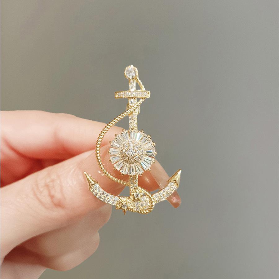 Elegant Pearl Brooch - High-End Minimalist Clothing Accessory