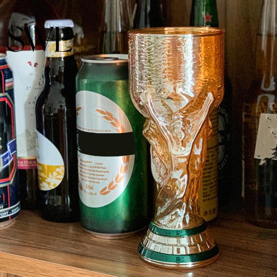 Pohodlné držadlo Pivný pohár Tvar pohára trofeje Kapacita 500 ml Pohár šampióna pre jedinečné športové oslavy Darček pre futbalových nadšencov Ergonomický