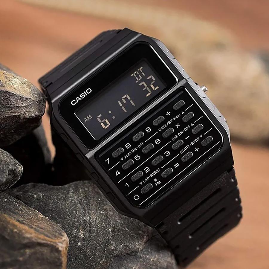 Casio Černý silikonový řemínek Digitální displej Tlačítka Pánské křemenné hodinky CA-53WF-1B