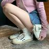 Small dirty shoes, stars, sports and leisure board shoes, women's shoes are old and polished, retro dirty shoes, women