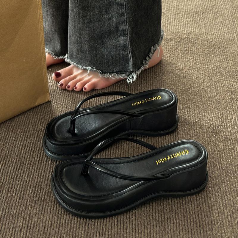 Height-increasing Platform Slippers Women's High-end Summer New French Niche Sandals Flip-flops Beach Shoes