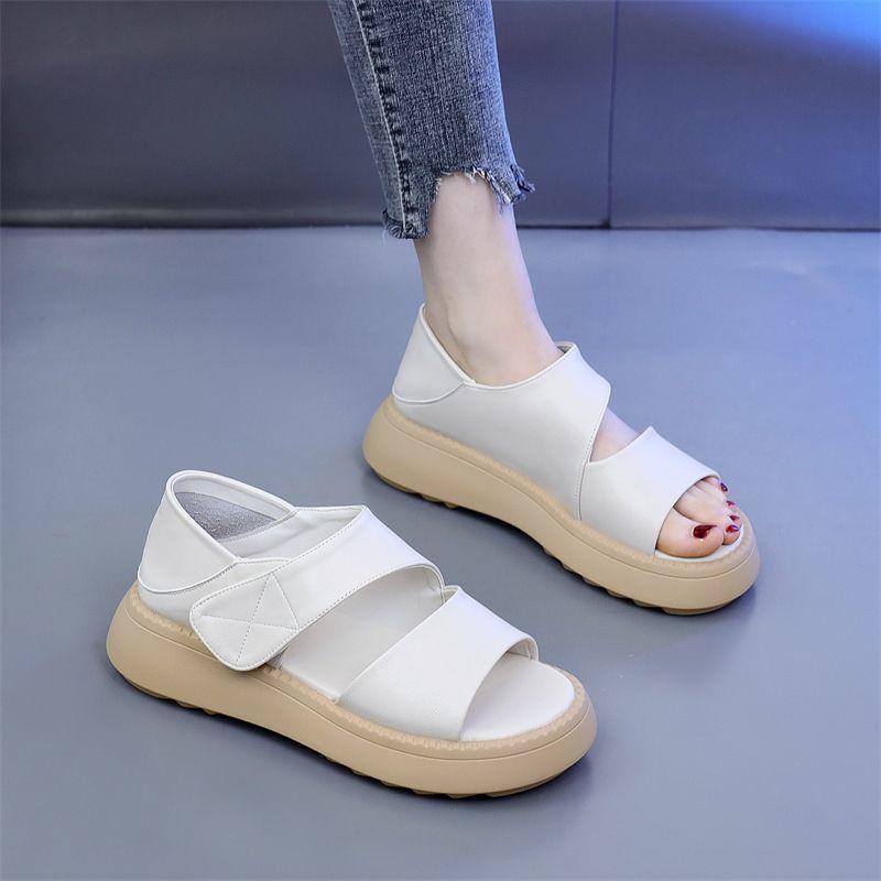 Flat-soled sandals for women wear summer new 2025 fashion versatile soft-soled non-slip thick-soled Roman shoes women's sandals