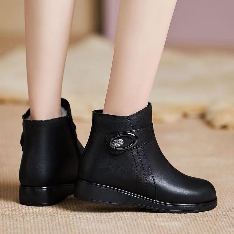 Winter Women's Boots Keep Warm Plush Womens Snow Boots Zip Comfortable Mom Shoes Non Slip Women Shoes    De Mujer