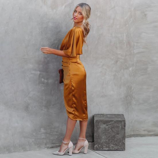 Einärmeliges, tailliertes, hochtailliertes, sexy Kleid für Damen mit einem Schulterschlitz