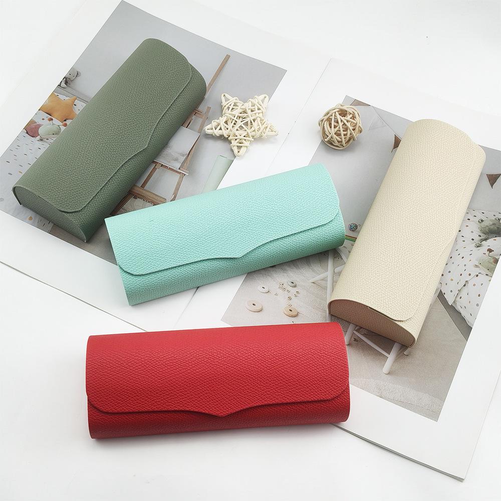 Portable Korean Style Glasses Case with Magnetic Closure – Sturdy, Stylish Design for Men, Women, and Students