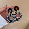 Vintage Black White Leopard Print Earrings for Women Exaggerated Zebra Pattern Acrylic Big Circle Earrings Party Zircon