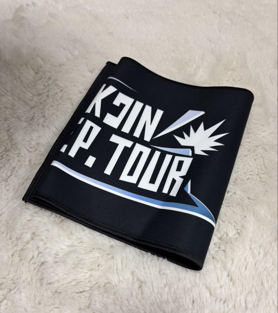 

[USED] BTS JIN RUNSEOKJIN in JAPAN slogan