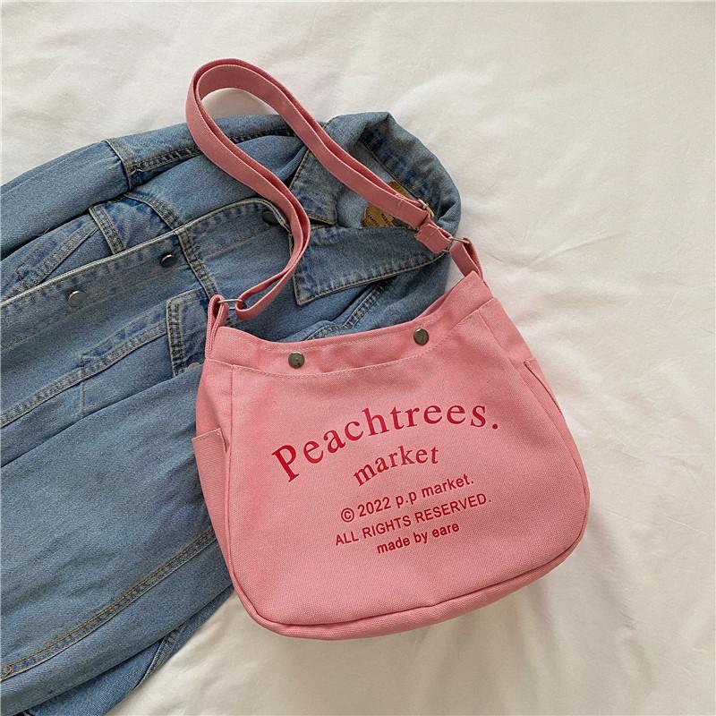 Trendy Letter Print Childrens Canvas Shoulder Bag With Ample Storage And Cool Fashionable Style For Kids розовый