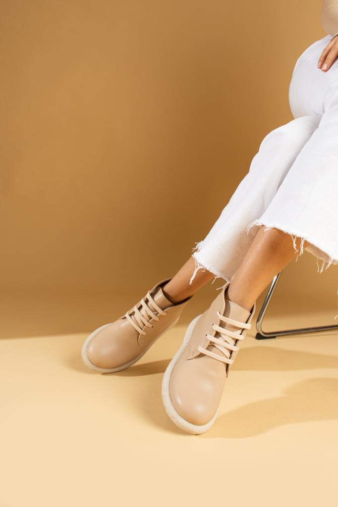 Stilvolle Damen-Schnürstiefel mit bequemer Sohle 60-1015-23Volume