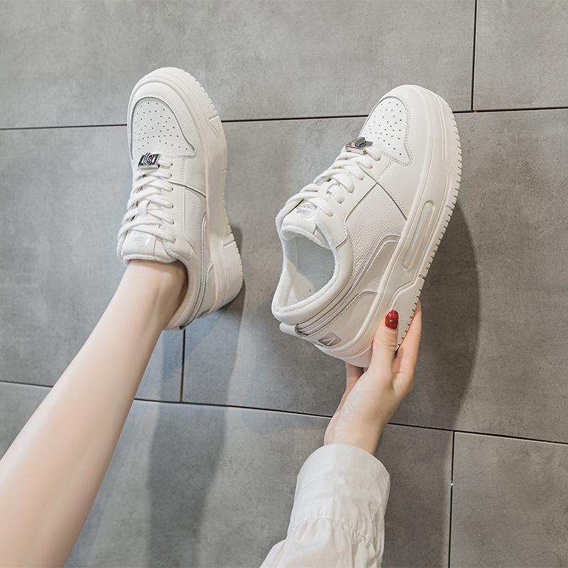 Round head color matching board shoes for women's 2025 spring new thick-soled leather little white shoes breathable and versatile casual shoes single