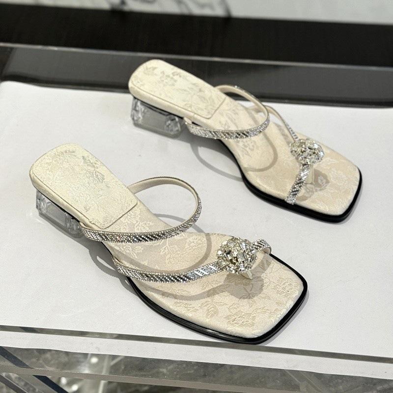 New Chinese-style Pinch Feet Thick Heel Medium Heel Slippers Women's Summer Rhinestone Cover Toe Versatile Outer Wear Cool Slippers