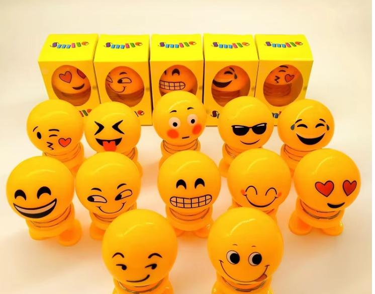 2024 New Arrival Cute Smiling Fashionable Shaking Head Animal Pattern Car Mounted Doll Yellow Plastic Unique Novelty Gifts for 8CM