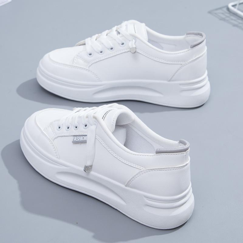 Lightweight and comfortable little white shoes flat-soled student single shoes women's shoes spring new casual sports board shoes