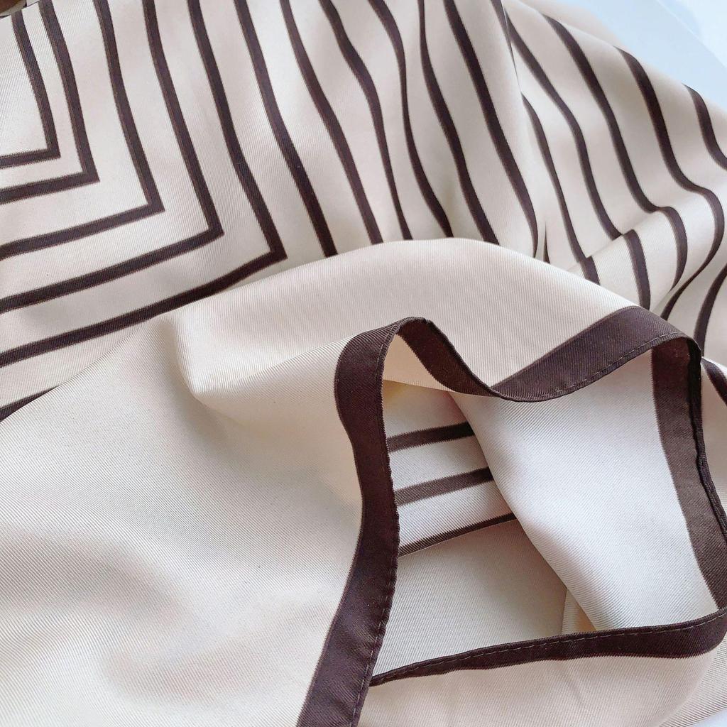 90×90 Großer Hochwertiger Schwarz-Weiß Gestreifter Schal: Professionelle Halsbekleidung, Stirnband & Sonnenschutz-Kopftuch