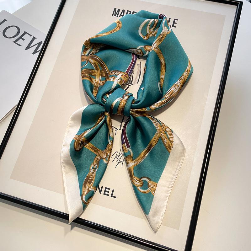 Luxurious 70% Silk Korean Style Neck Scarf for Mom - High-End Oil Painting Design, Sun Protection Square Scarf