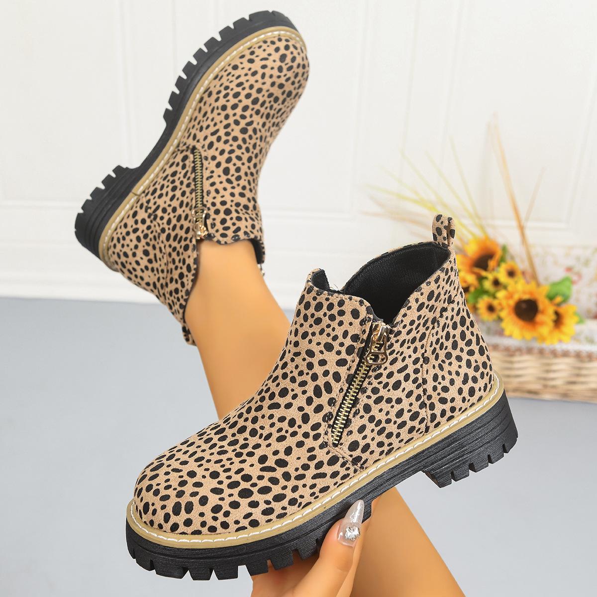 

European and American large-size short boots autumn new large-size thick heel leopard print round head low tube fashion Chelsea boots new 36 цветной печати леопарда