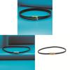 Collana girocollo geometrica con ciondolo quadrato in acciaio al titanio per donna