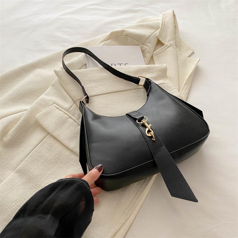 

Сумка через плечо с иностранной текстурой, модная, подмышечная, летняя, 2024 года, персонализированная женская, модная, новая, простая сумка через плечо чёрный