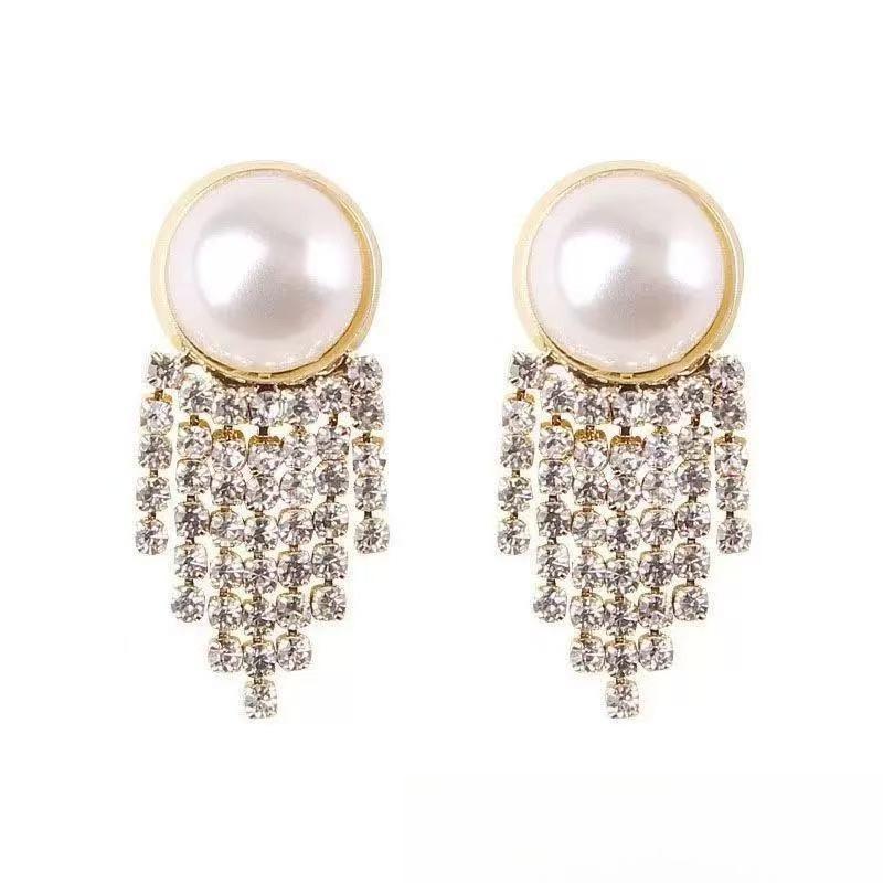 Pendientes de perlas de alta gama de moda Pendientes retro de nicho francés de lujo ligero Pendientes de perlas simples y versátiles para mujer