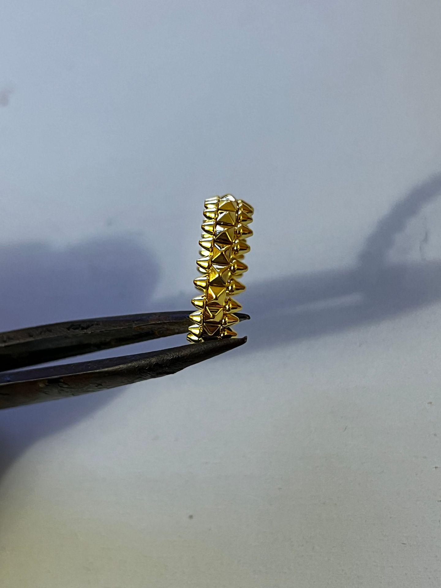 

Кольцо Kajia V Gold High Version с заклепками-пулями, покрытие 18 каратным розовым золотом, европейская и американская мода. Size 5 золотой