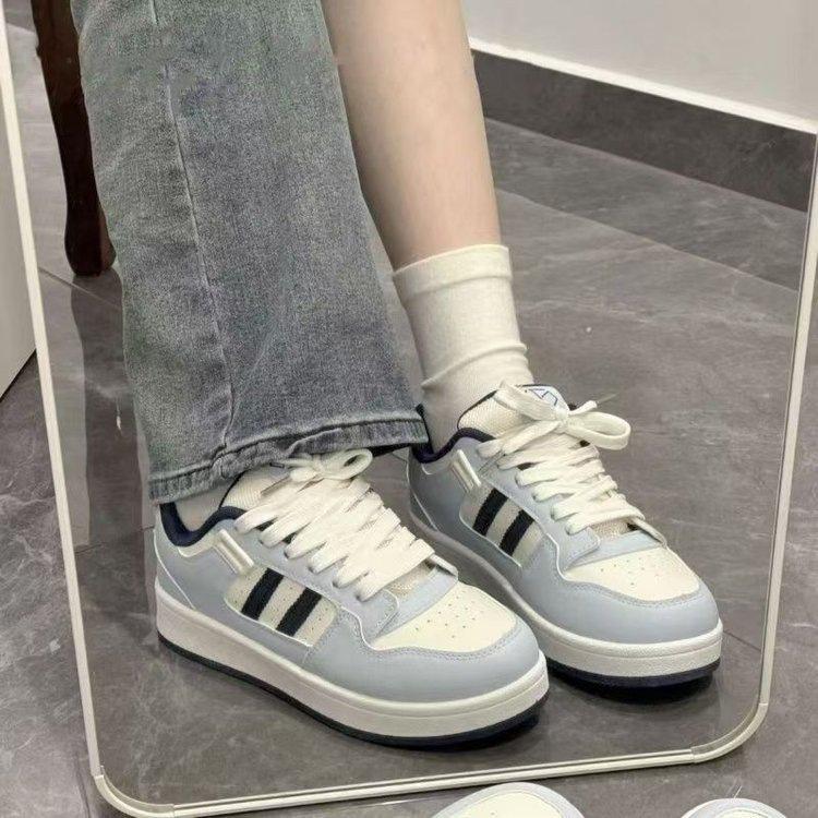 Brot Schuhe Hongkong Stil Nischendesign Board Schuhe Damen ins Tide 2025 Herbst neu Internet-Berühmtheit vielseitig lässig weiße Schuhe