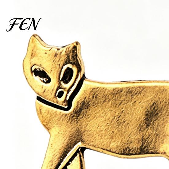 Animal Shaped Brooch Cat Family Pin, Golden Silver Plated Alloy Kitten Lapel Decorative Badge Shape Jewelry for Clothing Bags Hats Small Pin