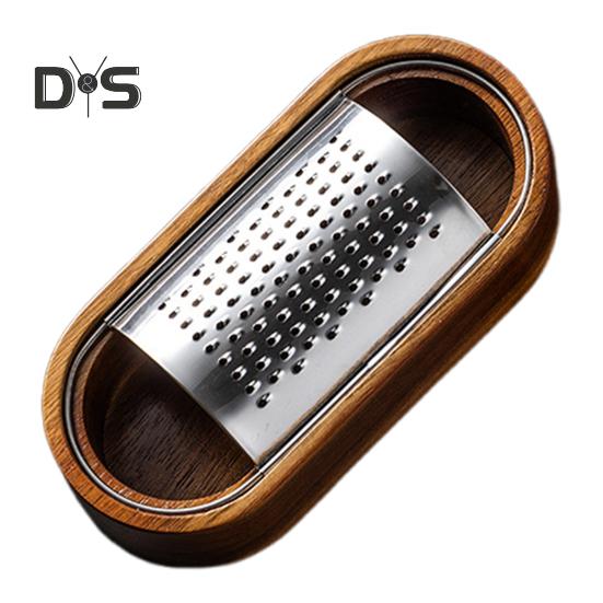 

Терка для сыра из нержавеющей стали с деревянной ручкой, острые лезвия, эффективный инструмент для натирания сыра, шоколада, фруктов, ручная терка-ложка A