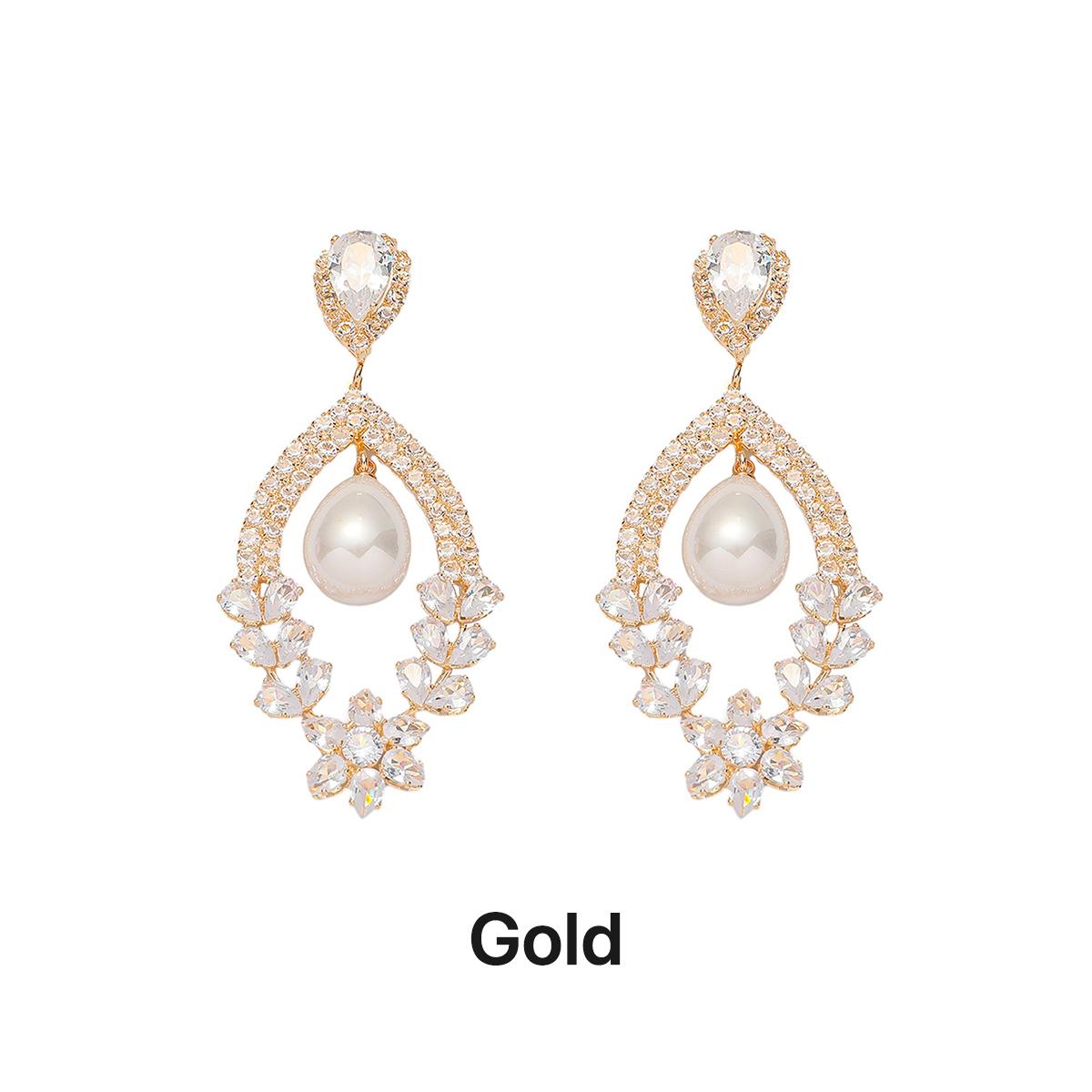 Модные легкие серьги-капли для женщин