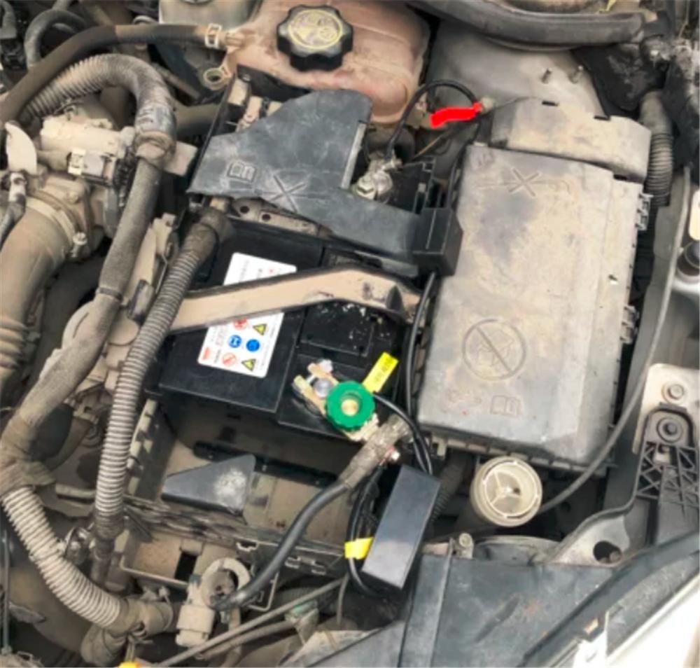 Universal Wireless Remote Car Battery Disconnect Cut Off Switch